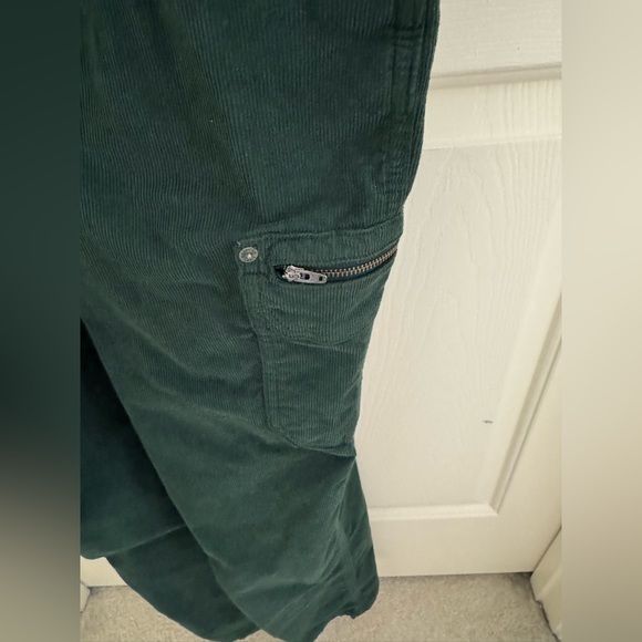 🌳🍃AE Stretch Green Corduroy Straight Cargo Overalls 🌲🌿 - Picture 5 of 12